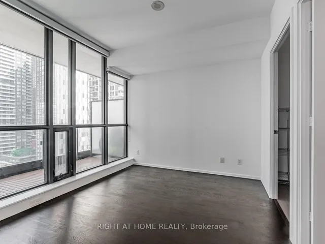 Additional image 11 of 8 charlotte St Unit 1603