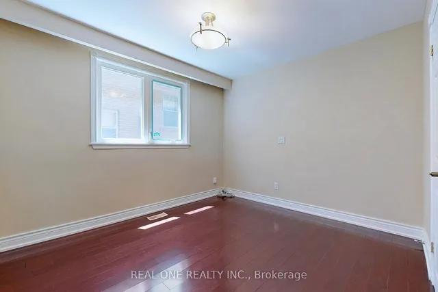 Additional image 35 of 17 Foursome Cres