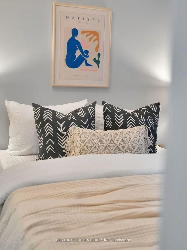 Additional image 15 of 15 Rebecca St