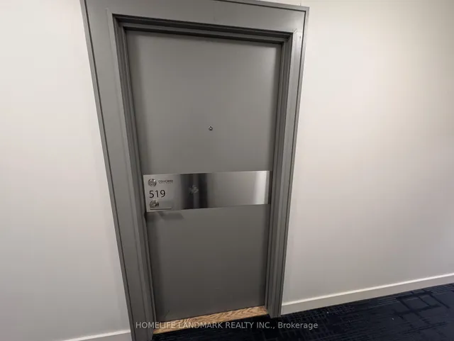 Additional image 3 of 19 Singer Crt Unit 519