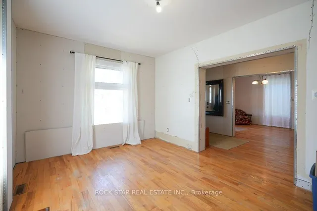 Additional image 9 of 405 Upper Wentworth St