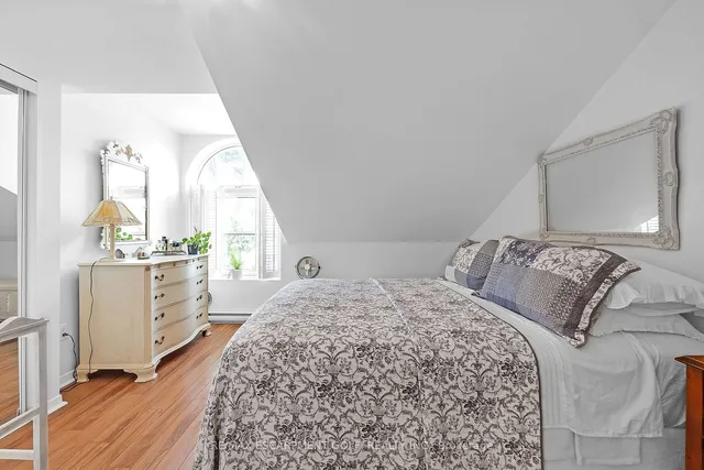 Additional image 21 of 23 Macaulay St Unit 3