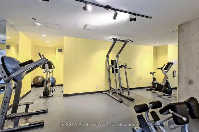 Additional image 33 of 39 Brant St Unit 415