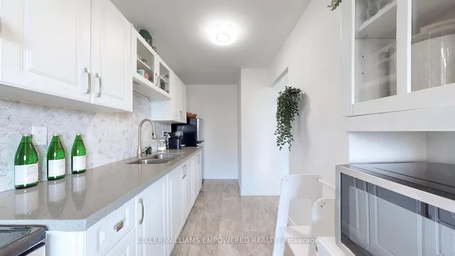 Additional image 11 of 4060 Lawrence Ave Unit 416