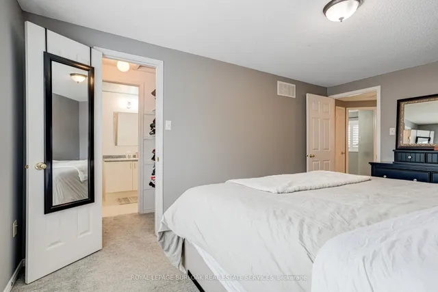 Additional image 19 of 1378 Treeland St