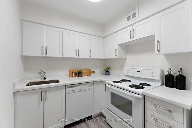 Additional image 5 of 25 Maitland St Unit 1708