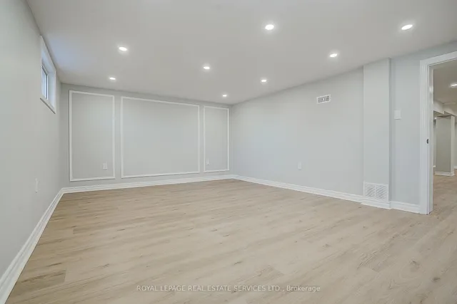 Additional image 33 of 8 Bellvare Cres