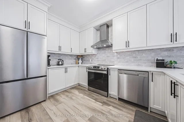 Additional image 19 of 61 Soho St Unit 134