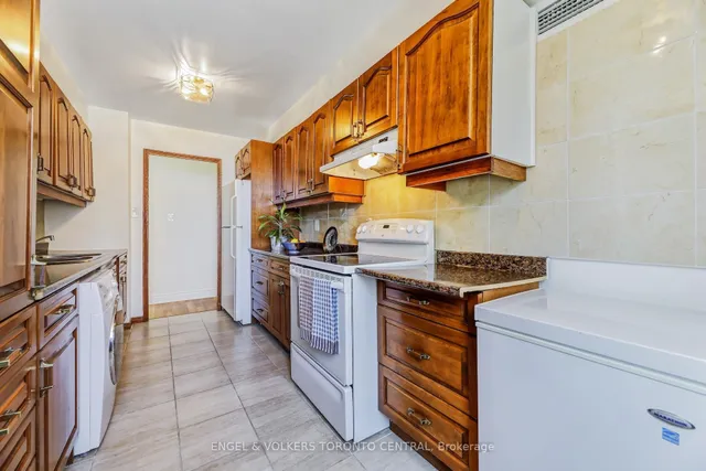 Additional image 14 of 15 Sewells Rd Unit 207