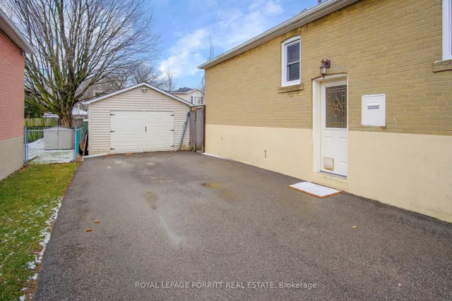 Additional image 38 of 41 Ecker Dr