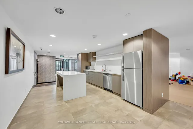 Additional image 31 of 49 East Liberty St Unit 2601