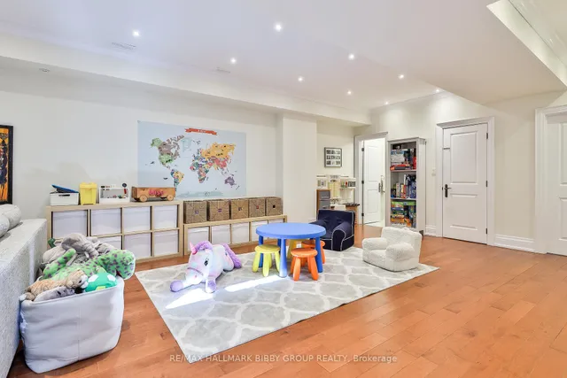 Additional image 40 of 11 Humbercrest Blvd