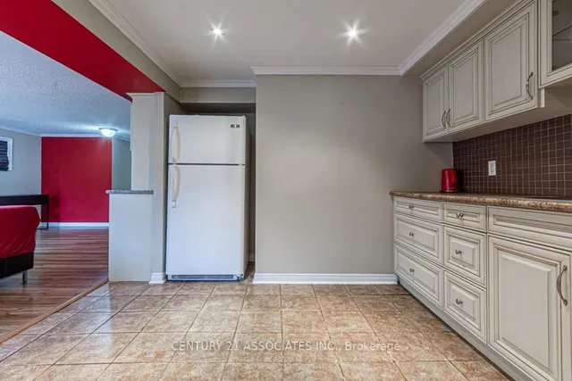 Additional image 32 of 210 Harold St