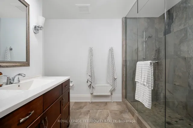 Additional image 25 of 489 Glenlake Ave