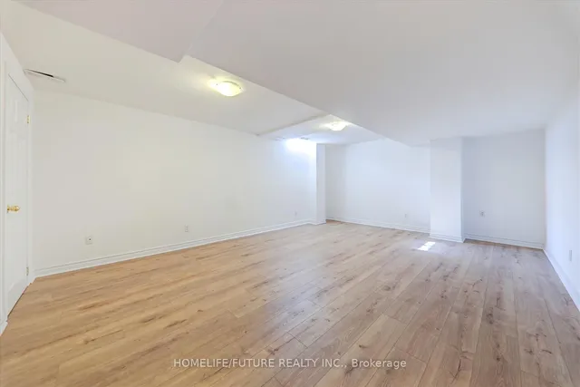 Additional image 33 of 11 Siskin Terr