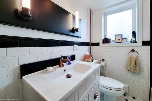 Additional image 42 of 1347 Lakeshore Rd Unit 37