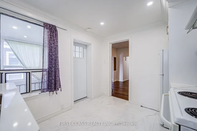 Additional image 28 of 3 Clinton Pl