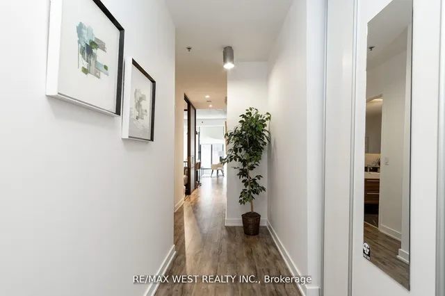 Additional image 3 of 8 Dovercourt Rd Unit 209