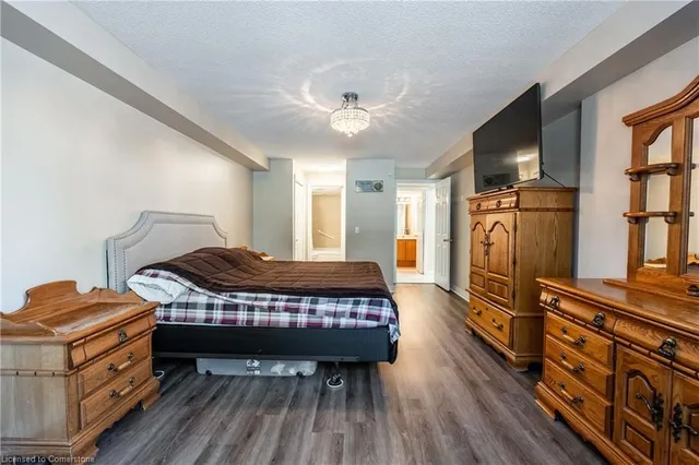 Additional image 23 of 990 Golf Links Rd Unit 106