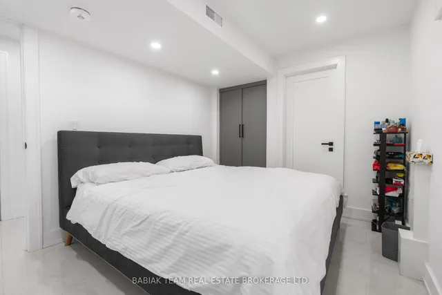 Additional image 33 of 37 Boustead Ave