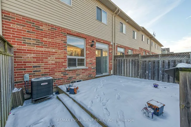 Additional image 6 of 12 Marina Point Cres