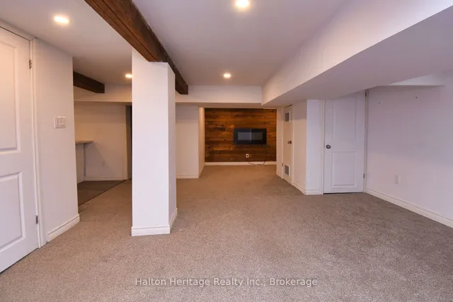 Additional image 35 of 129 Eastbourne Ave