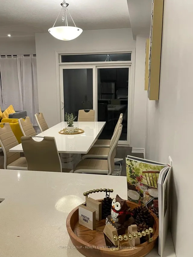 Additional image 10 of 61 Soho St Unit 102