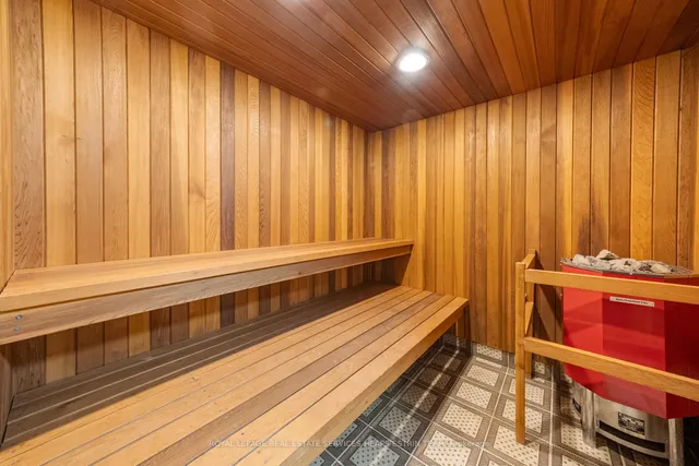 Additional image 25 of 21 Rose Park Dr