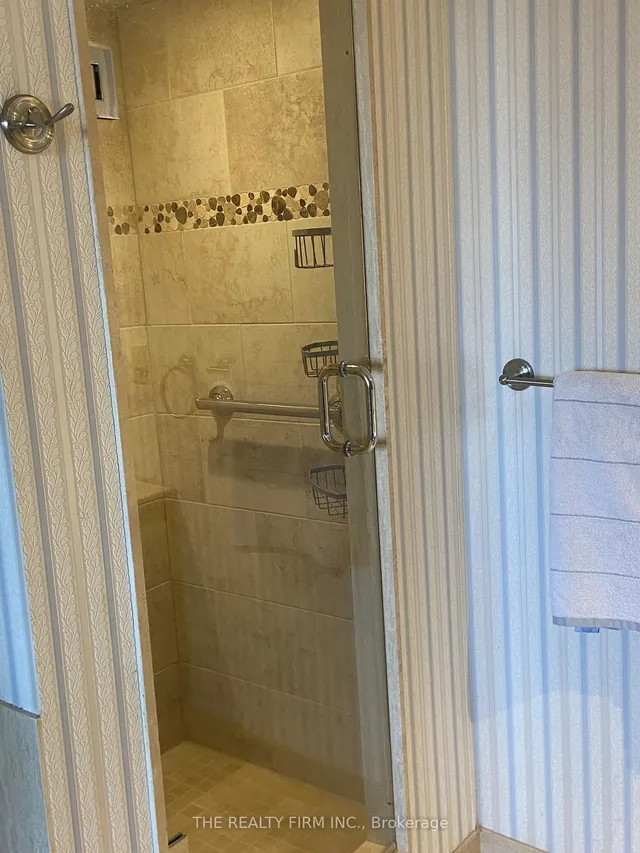 Additional image 17 of 100 County Court Blvd Unit 406