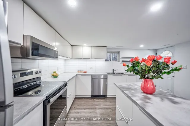 Additional image 36 of 108 Victoria Ave