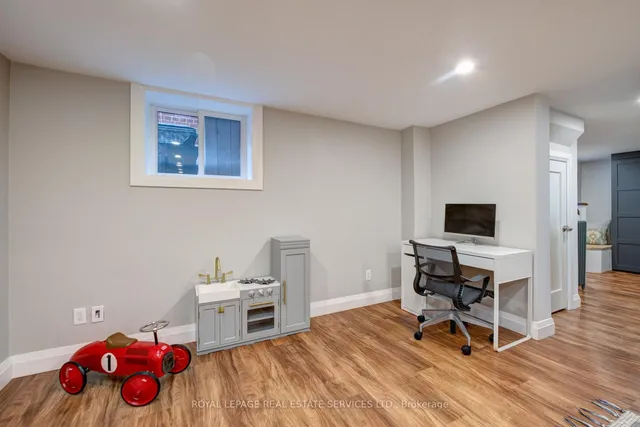 Additional image 31 of 87 Sutherland Dr