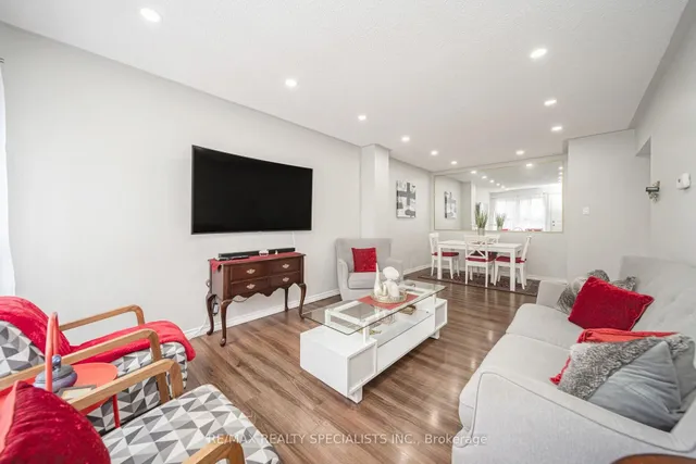 Additional image 14 of 308 Fleetwood Cres