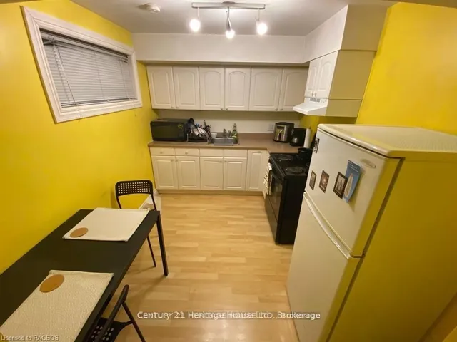 Additional image 13 of 165 Margaret Ave