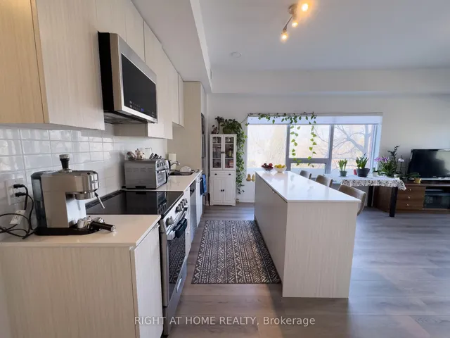 Additional image 23 of 2433 Dufferin St Unit 211