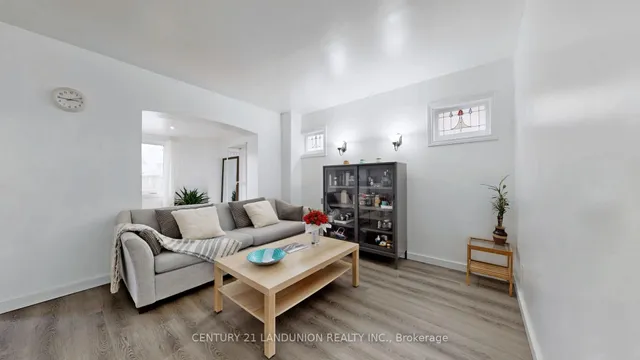 Additional image 6 of 343 Kipling Ave