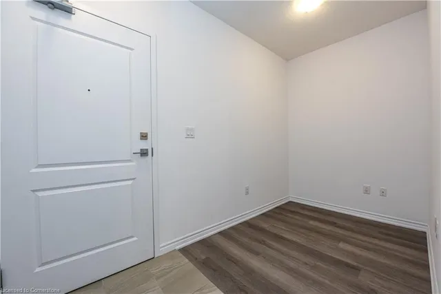 Additional image 16 of 460 Dundas St Unit 306