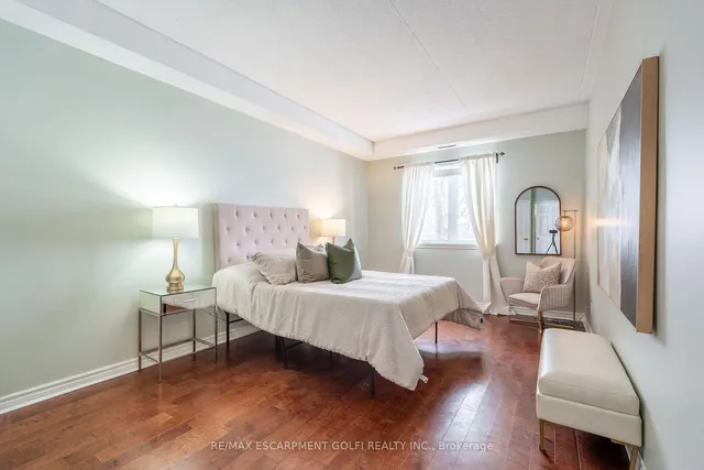 Additional image 10 of 416 LIMERIDGE Rd Unit 109