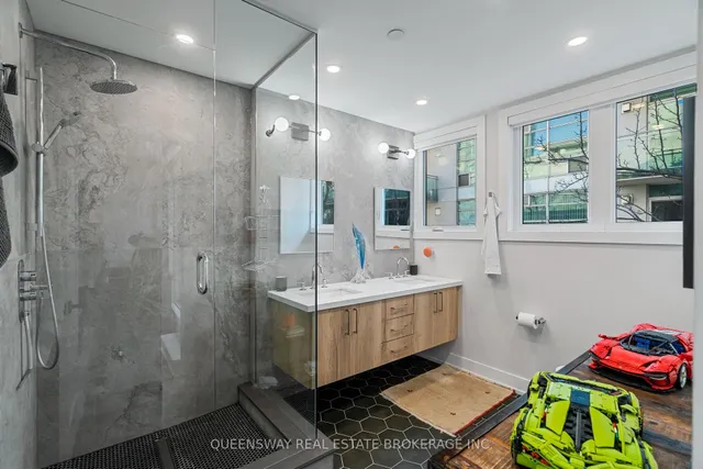 Additional image 24 of 2067 Lakeshore Blvd Unit TH 6