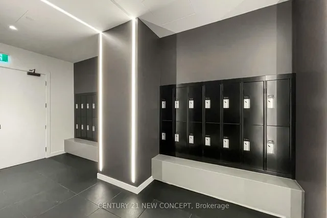 Additional image 37 of 39 Roehampton Ave Unit 2003