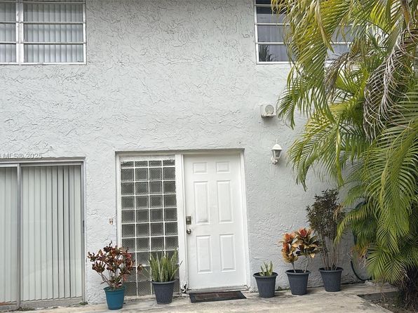 8485 SW 156th Pl APT 106, Miami, FL 33193