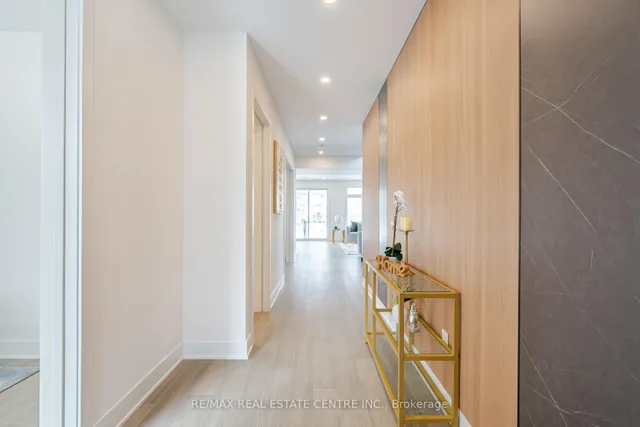 Additional image 4 of 404 Melrose St