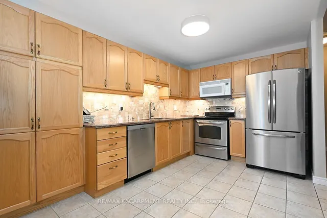 Additional image 8 of 2000 Creekside Dr Unit 501