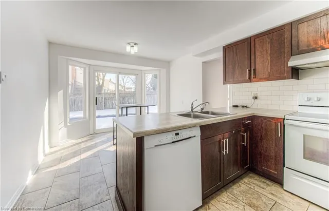 Additional image 15 of 365 Driftwood Dr