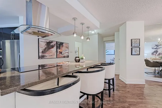 Additional image 11 of 15 Mcmurrich St Unit 204