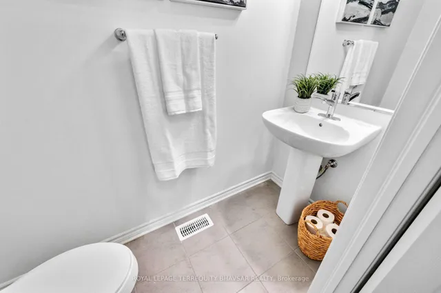 Additional image 22 of 533 Kennedy Circ