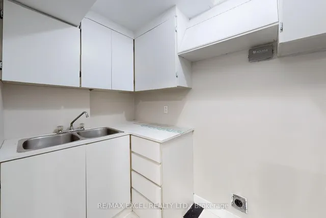 Additional image 44 of 52 Maresfield Dr