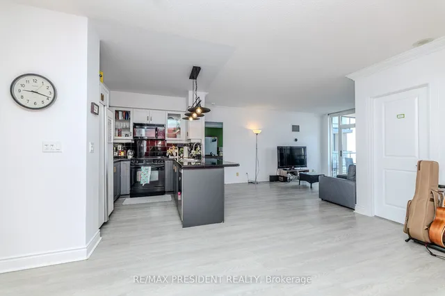 Additional image 30 of 10 Delisle Ave Unit 611