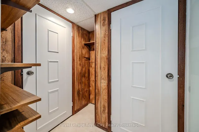 Additional image 35 of 27 Shuh Ave