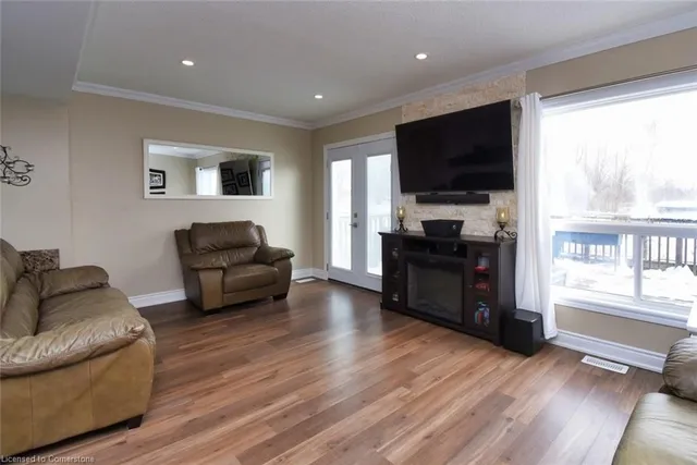 Additional image 10 of 73 Thames Way