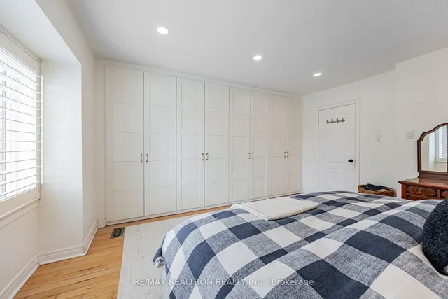 Additional image 25 of 40 Ellsworth Ave